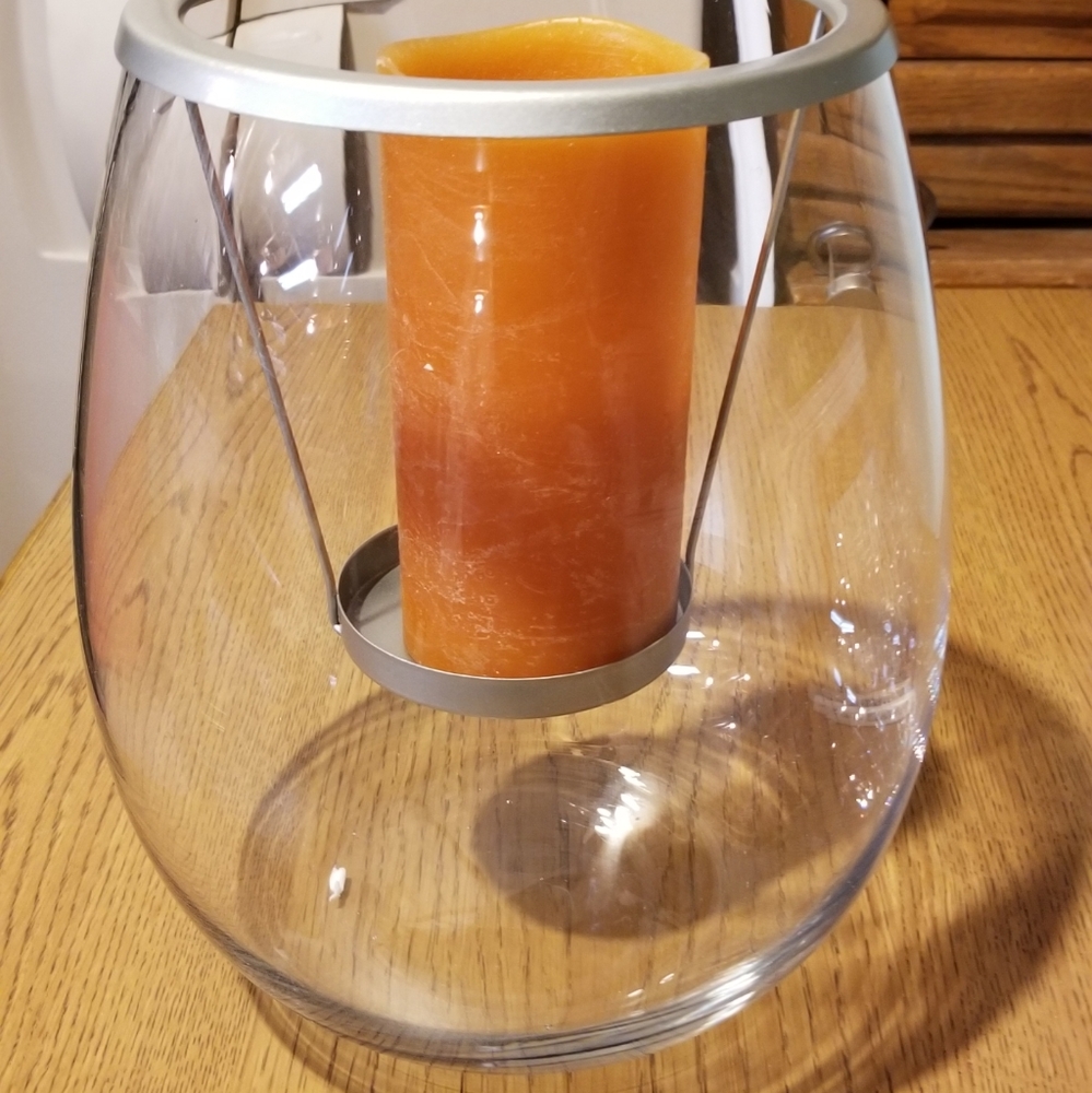 Party Lite Hurricane